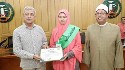 بنت المنوفية السابعة على الجمهورية في الثانوية الأزهرية: قدوتي مجدي يعقوب 