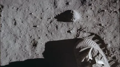 أمريكا تحيي الذكرى السنوية الـ50 لإرسال رواد فضاء إلى القمر