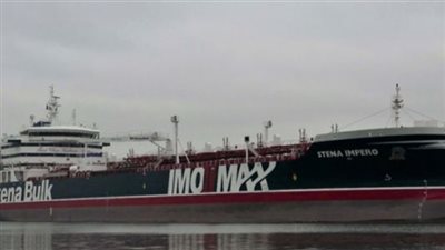 صحيفة: استيلاء إيران على ناقلة بريطانية ينذر بحرب