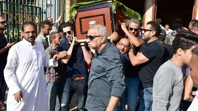 تعرف على موعد ومكان عزاء للفنانة يسرا في وفاة والدتها