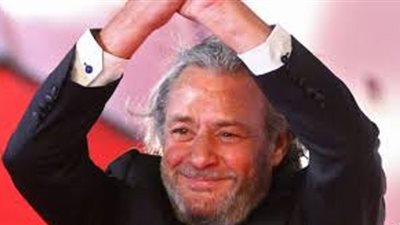 من الولادة إلى الرحيل.. قصة حياة الفنان الراحل فاروق الفيشاوي 