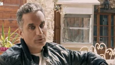 باسم يوسف يكشف مفاجأة بشأن قراره السفر للخارج 