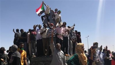 كيف وقفت مصر بجانب السودان منذ اقتلاع نظام البشير؟