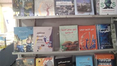 وزيرة الثقافة ووكيل البابا تواضروس يفتتحان معرض الكتاب بالكنيسة المرقسية بالإسكندرية 