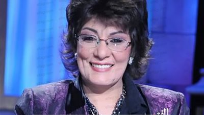 سماح أنور عن ظهور الثعابين في التجمع: 