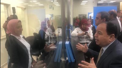 وزير المالية للعاملين بمنظومة التأمين الصحي 