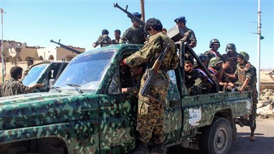 الجيش اليمني يسيطر على مواقع بصعدة ويقطع إمداد الحوثي