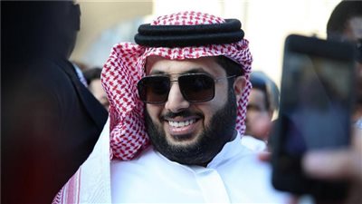 آل الشيخ يتفاعل مع هاشتاج 