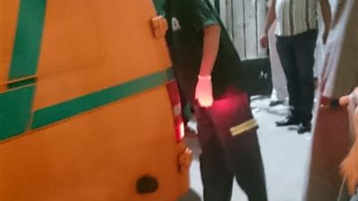 إصابة 7 أشخاص فى انقلاب سيارة ملاكي بطريق الغردقة