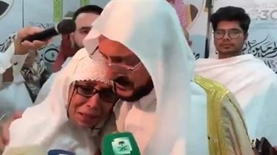 وزير الشؤون الإسلامية: لا أرى بأسا في تقبيل رأس الحاجة النيوزيلندية 