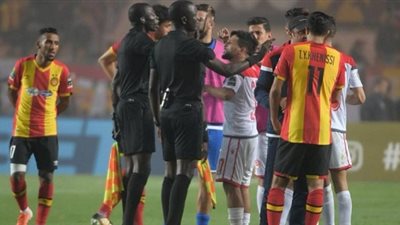 الكاف يحسم مصير مباراة الترجي والوداد اليوم