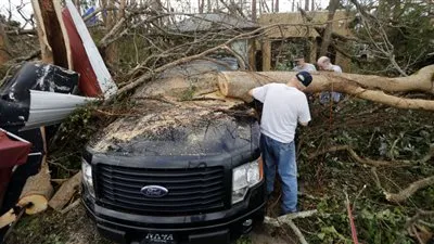 مقتل 18 شخصا في انهيار أرضي ناجم عن إعصار قوي بالصين