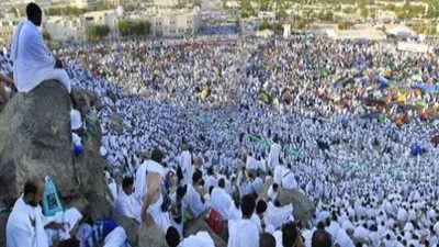 وزارة التجارة: 327 مليون وجبة وعبوة مياه صُعدت لضيوف الرحمن خلال 8 أيام