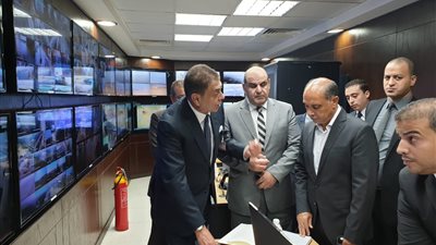 وزير الطيران يتفقد مطار شرم الشيخ في ثالث أيام عيد الأضحى