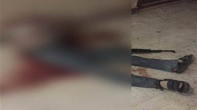 أب يذبح ابنته وعشيقها ويلقي جثتيهما من البلكونة بالبحيرة