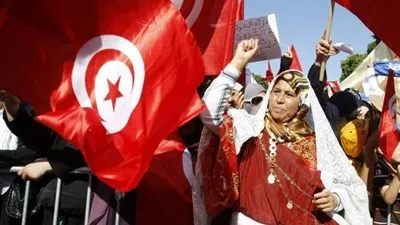 في عيدهن.. تعرف على رحلة نضال المرأة التونسية منذ الخمسينات إلى عصر 