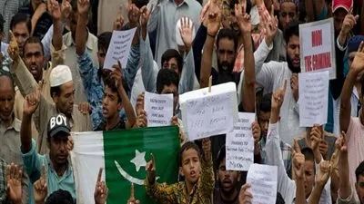 السلطات الهندية تبدأ تخفيف القيود في كشمير