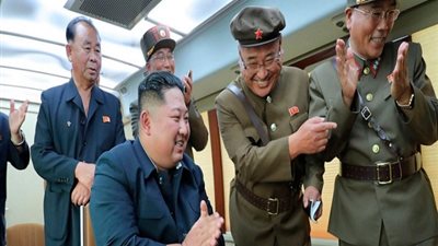 زعيم كوريا الشمالية يعرب عن 