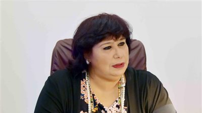 أحمد عبدالعزيز يشكر وزيرة الثقافة في افتتاح المهرجان القومي للمسرح