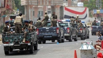 اشتباكات بين الجيش اليمني وميليشيات الإخوان في تعز