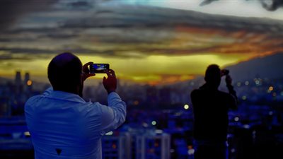 انقطاع التيار الكهربائي مجددا في عدد من أحياء العاصمة الفنزويلية