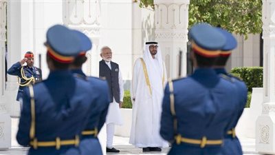 محمد بن زايد يستقبل رئيس وزراء الهند في أبوظبي