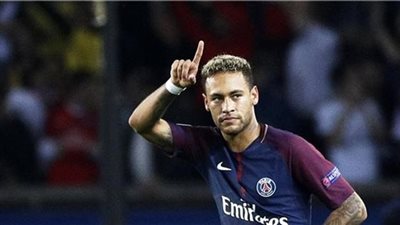 هروب مدرب باريس سان جيرمان من أزمة 