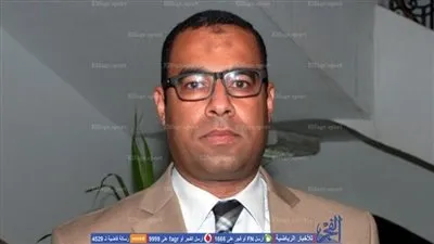 خبير لوائح لـ