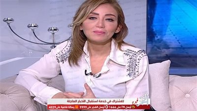 ريهام سعيد تنفعل على الصحفيين: بتصوروني ليه؟