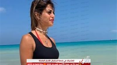 شاهد.. منة فضالي في أحضان 