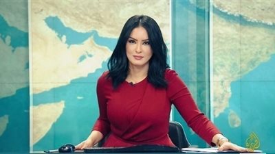 مذيعة جزائرية تستقيل من قناة الجزيرة