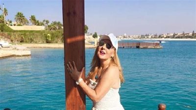 للفتاة العشرينية.. اقتبسي إطلالتك من 