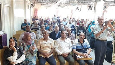 تعليم دمياط يكرم معلمين بلغوا السن القانوني للمعاش (صور)