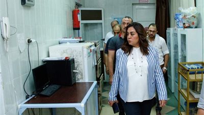 محافظ دمياط تمنع 