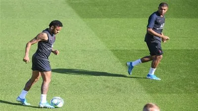 نيمار يعود إلى برشلونة بعد عامين من الرحيل