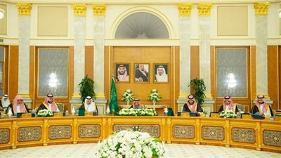 القرارات الملكية تعيد هيكلة مؤسسات الدولة وتضع آلية جديدة تدعم رؤية 2030