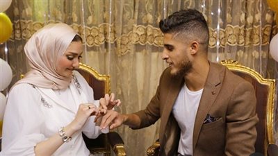 احمد الشيخ يعيد مسلسل صراع الزوجات في حياة نجوم الكرة المصرية