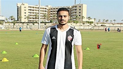 رسميا.. العزب لاعب النصر القاهري في صفوف الحمام بالموسم الجديد