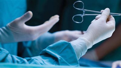 ستيني يخضع لعملية بتر عضو حساس.. والسبب خطير