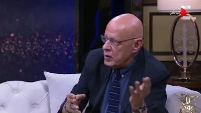 زكي فطين عبدالوهاب يكشف حقيقة بيعه سياراته بسبب مرضه بالسرطان