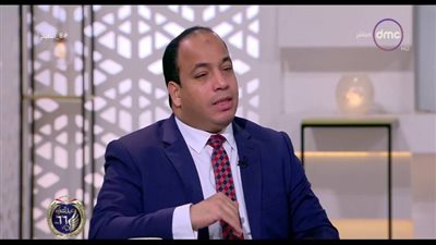 خبير اقتصادي: تعويم الجنيه أثر بشكل إيجابي على تحويلات المصريين بالخارج 