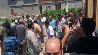 ننشر حقيقة تجمهر أهالي إحدى قري الدقهلية اعتراضا على قطع المياه