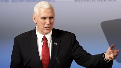 نائب الرئيس الأمريكي مايك بنس يزور أيسلندا