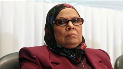 آمنة نصير توضح ضوابط وشروط تجميد البويضة والحيوانات المنوية