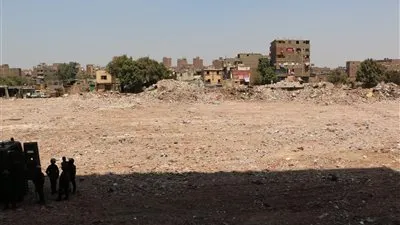 إخلاء منطقة حكر السكاكيني بالكامل ونقل الأسر لـ