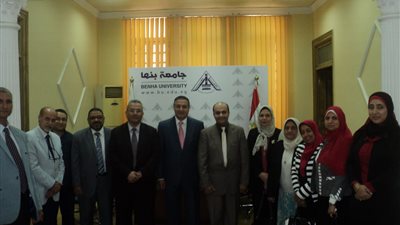 رئيس جامعة بنها يستقبل أعضاء لجنة اختيار المتقدمين لوظائف 