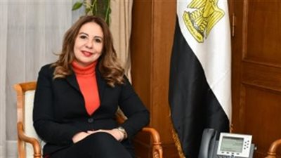 نائب وزير التخطيط توضح أليات نقل الموظفين إلي العاصمة الإدارية في برنامج 