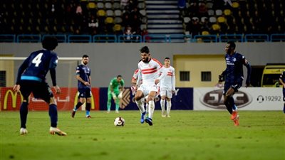 فرجاني ساسي يهدر فرصة خطيرة للزمالك أمام بيراميدز 