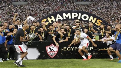 كاميرا الفجر الرياضي ترصد فرحة لاعبي الزمالك بالتتويج بلقب كأس مصر (صور)