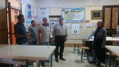 جولات ميدانية لرفع كفاءة مدارس دمياط (صور)